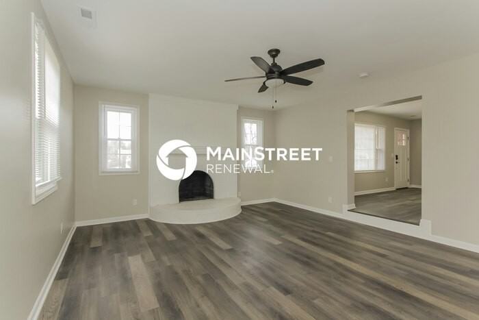10019 Arbordale Ave - Photo 4 of 15