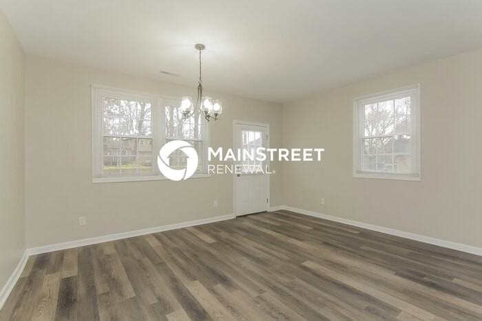 10019 Arbordale Ave - Photo 5 of 15