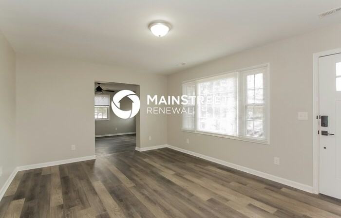 10019 Arbordale Ave - Photo 7 of 15