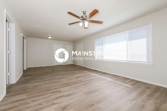 5228 Marsh Avenue - Photo 5 of 17