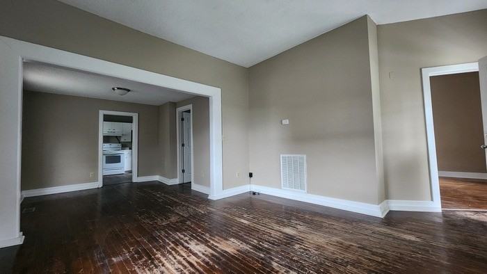 905 Afton Street - Photo 2 of 5