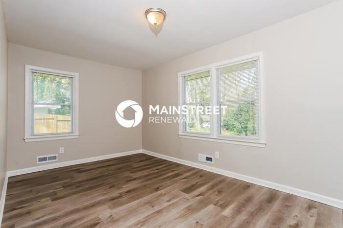 3717 Loren Drive - Photo 6 of 21