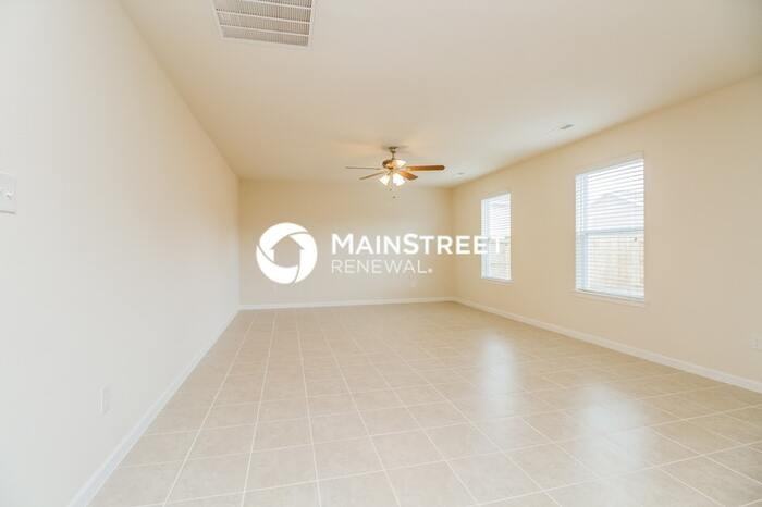 3309 Marichal Dr - Photo 2 of 16