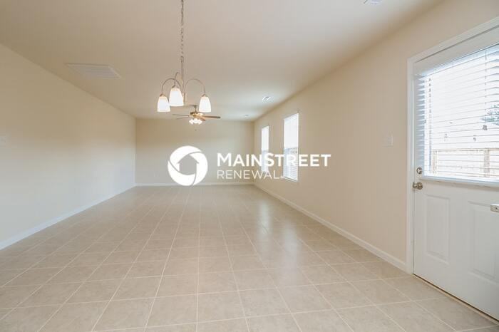 3309 Marichal Dr - Photo 4 of 16