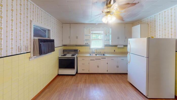 312 8th St Nw - Photo 3 of 14