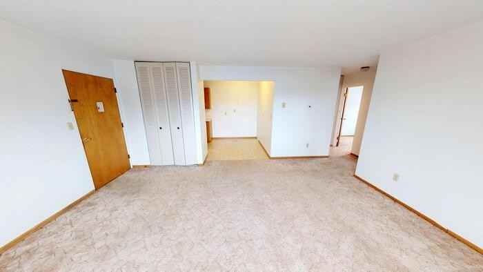 405 Grant Ave #11 - Photo 3 of 6