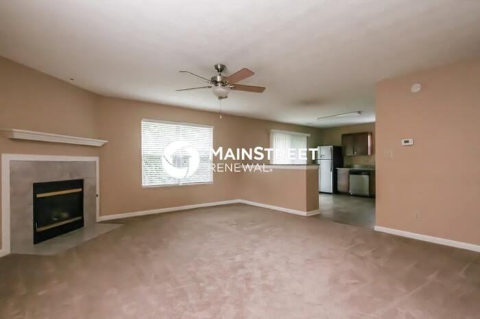 3338 Montgomery Dr - Photo 2 of 17