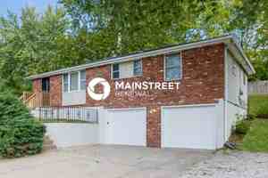 featured image of 6925 N Hickory St