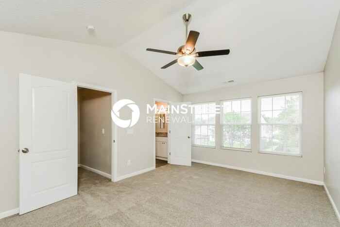 4224 Crowfield Drive - Photo 6 of 17