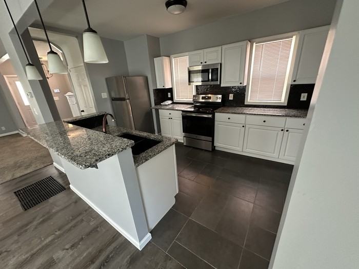 2805 Park Ave - Photo 3 of 20