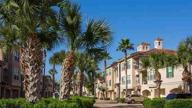 19200 Space Center Blvd #D1 - Photo 2 of 39