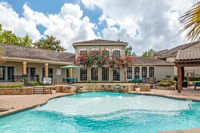 1 Signature Point Dr #B2 - Photo 4 of 11