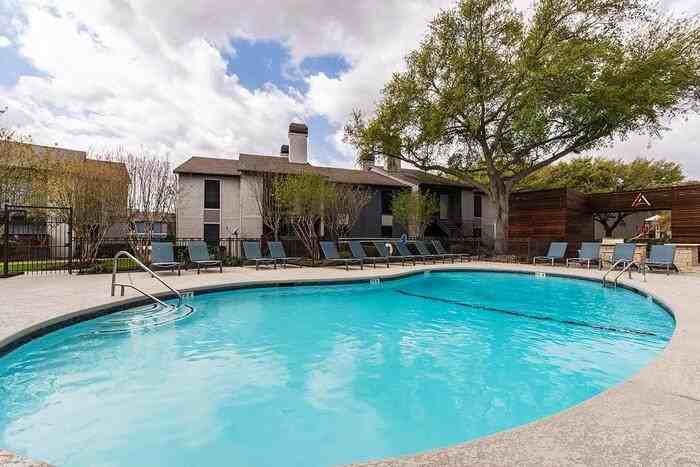 4201 Fairmont Pkwy #C9 - Photo 2 of 22