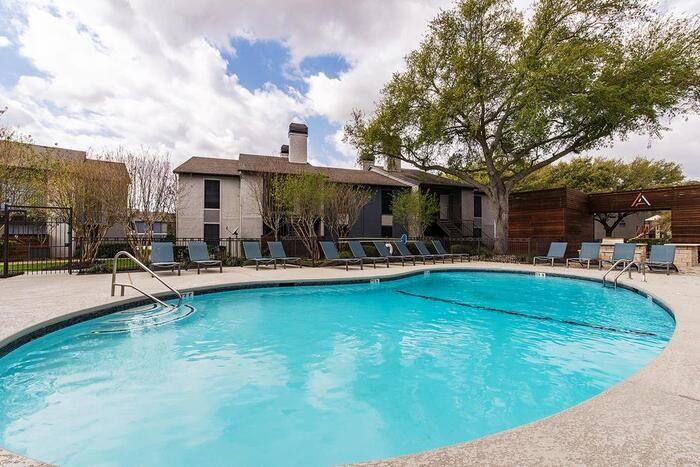 4201 Fairmont Pkwy #B7 - Photo 2 of 20