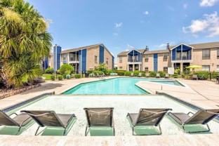 2800 Nasa Pkwy #C2 - Photo 1 of 1