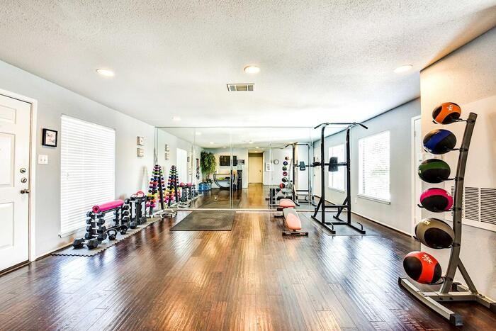 2800 Nasa Pkwy #C2 - Photo 4 of 36