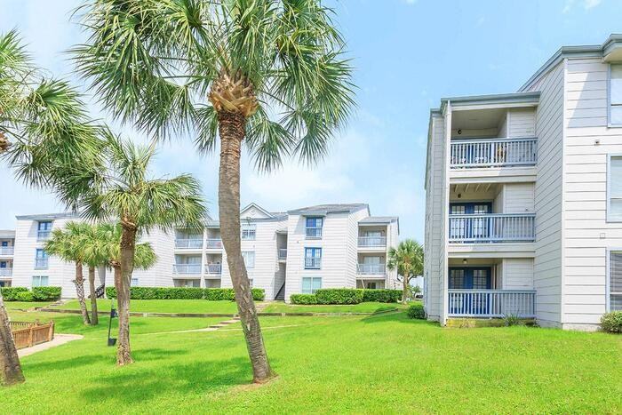 7400 Jones Dr #C1 - Photo 4 of 27