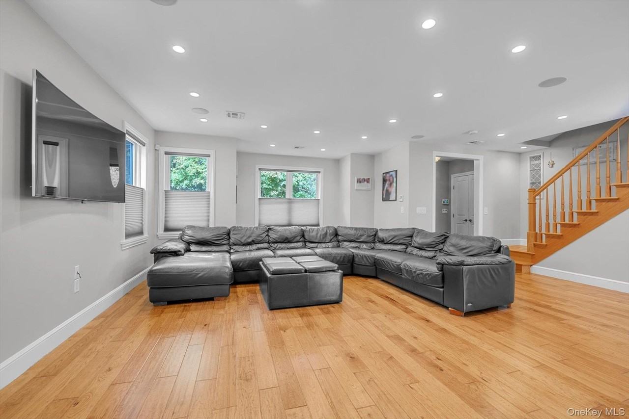 57 Red Ground Rd - Photo 3 of 21