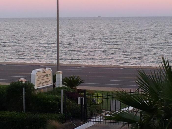 7820 Seawall Blvd #B1 - Photo 3 of 28