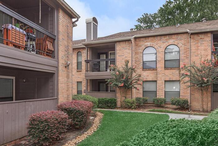 7850 Fm 1960 Rd E #B2 - Photo 7 of 18