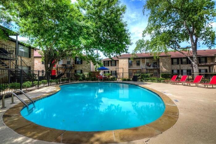 16339 Stuebner Airline Rd #C2 - Photo 5 of 27