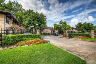 16339 Stuebner Airline Rd #B4 - Photo 1 of 1