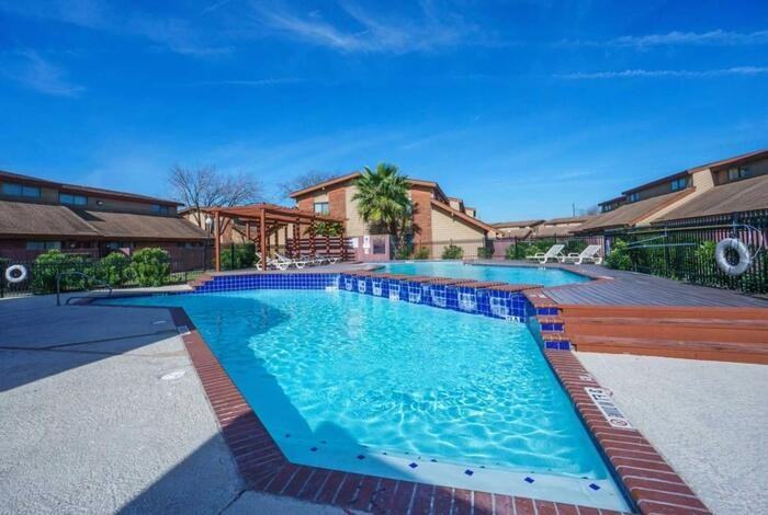 5110 Azalea Trace Dr #B1 - Photo 4 of 15