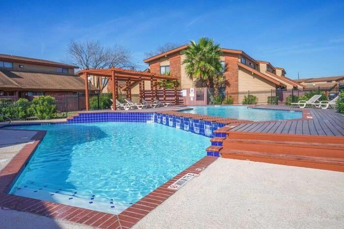 5110 Azalea Trace Dr #B1 - Photo 5 of 15