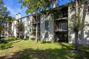 910 Cypress Station Dr #B3 - Photo 1 of 1