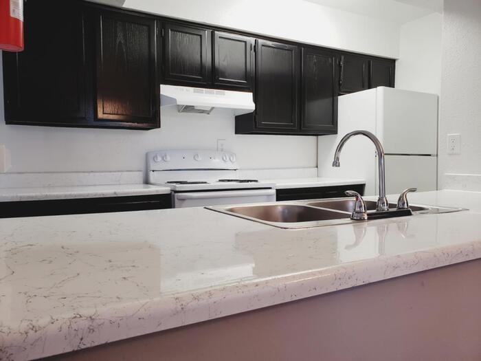 791 Bateswood Dr #B1 - Photo 5 of 6