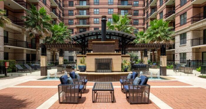 4200 Scotland St #B3 - Photo 4 of 25