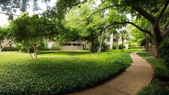 2400 Yorktown St #C2 - Photo 3 of 15