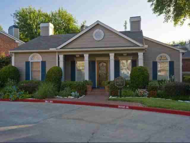 9940 Richmond Ave #B1 - Photo 6 of 17