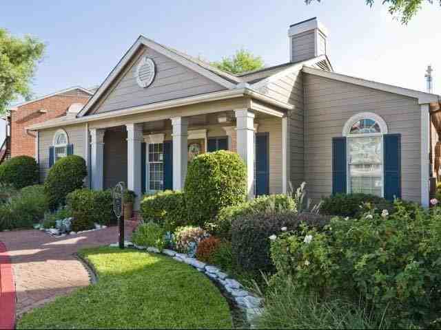 9940 Richmond Ave #B2 - Photo 7 of 18