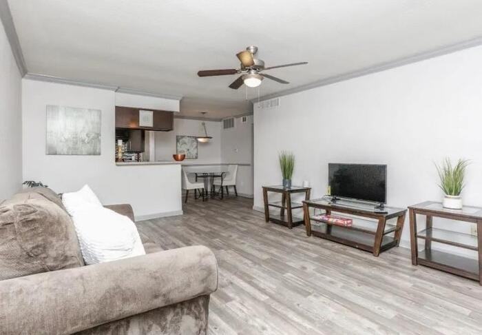 10615 Meadowglen Ln #D1 - Photo 2 of 5