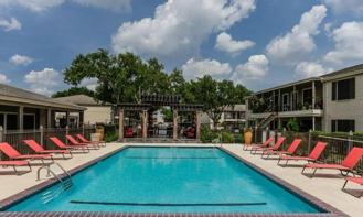 10615 Meadowglen Ln #B2 - Photo 1 of 1