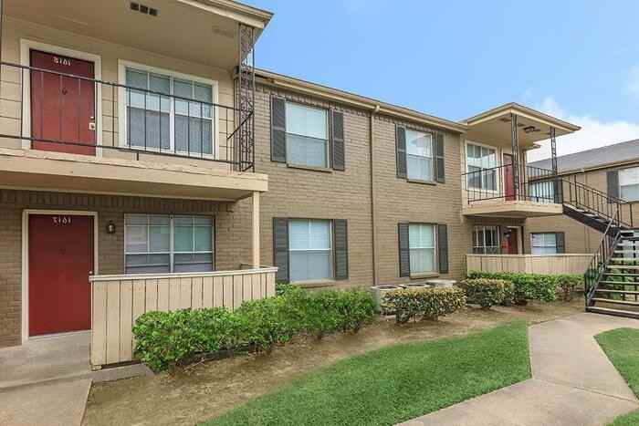 10881 Richmond Ave #A1 - Photo 4 of 22