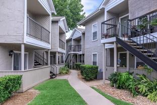 8990 Richmond Ave #B1 - Photo 1 of 1