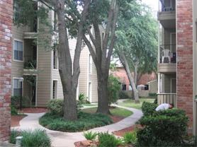 12777 Ashford Point Dr #B7 - Photo 1 of 1