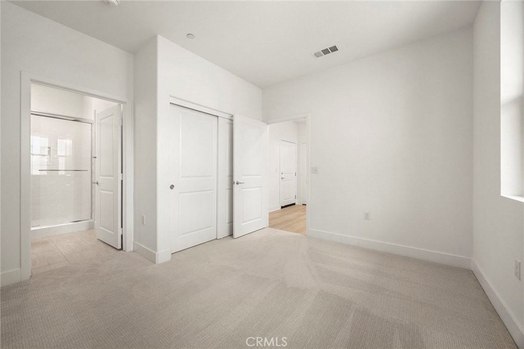 124 Tiffin - Photo 4 of 26