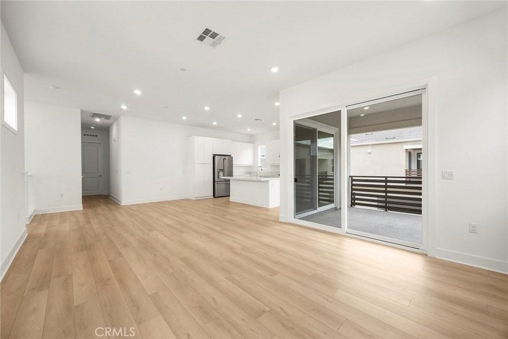 124 Tiffin - Photo 7 of 26