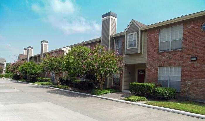 12730 Whittington Dr #B3 - Photo 2 of 12