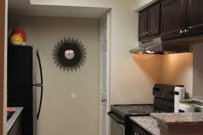 231 Interstate 45 N #B5 - Photo 7 of 17