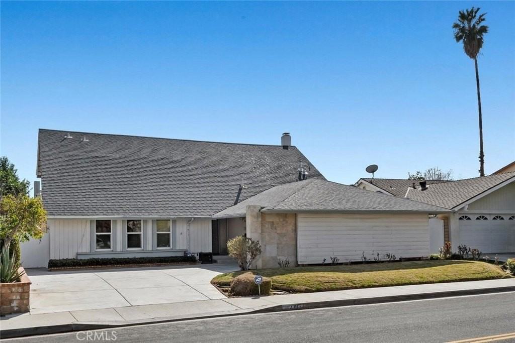 23850 Via Jacara - Photo 2 of 41