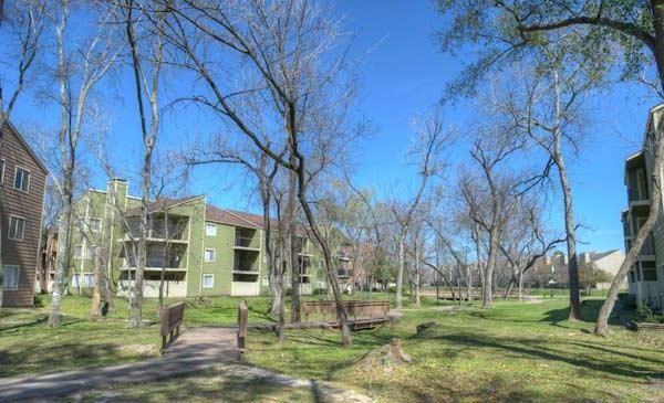 16900 Northchase Dr #C3 - Photo 2 of 13