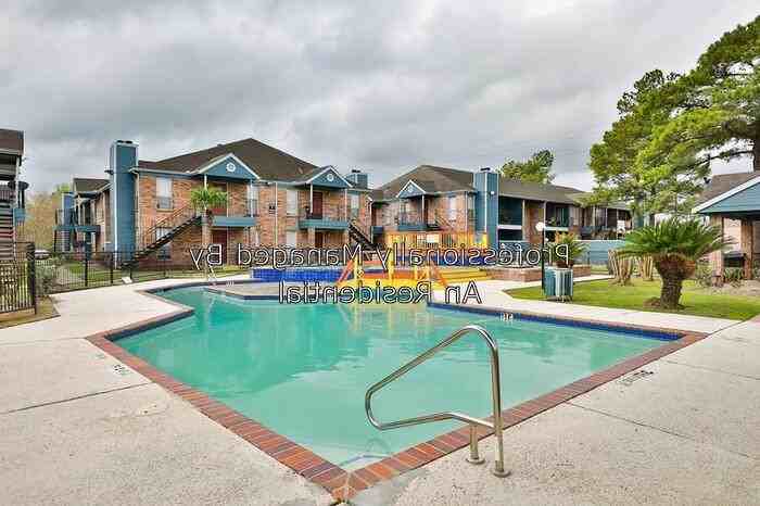 1415 Greens Pkwy #C1 - Photo 2 of 37