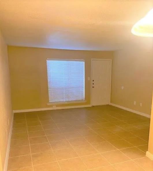 1000 Greens Rd #B3 - Photo 5 of 12