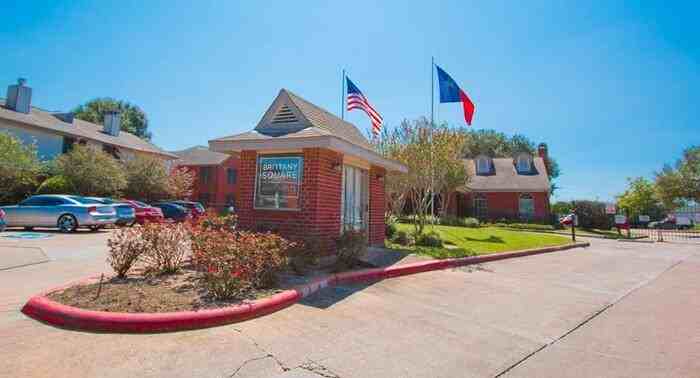 4720 Reading Rd #B1 - Photo 2 of 19