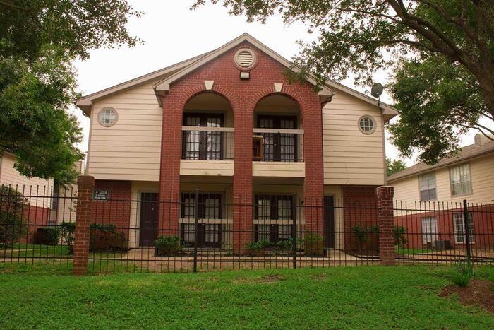 4720 Reading Rd #B1 - Photo 3 of 19