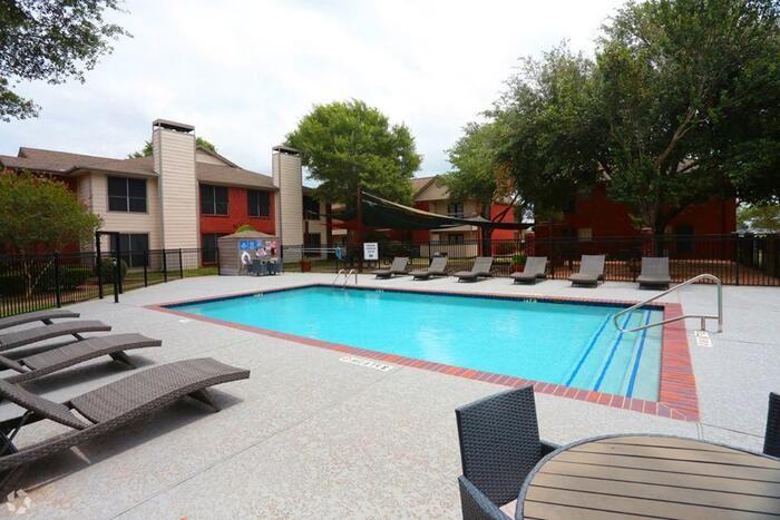 4720 Reading Rd #B1 - Photo 7 of 19